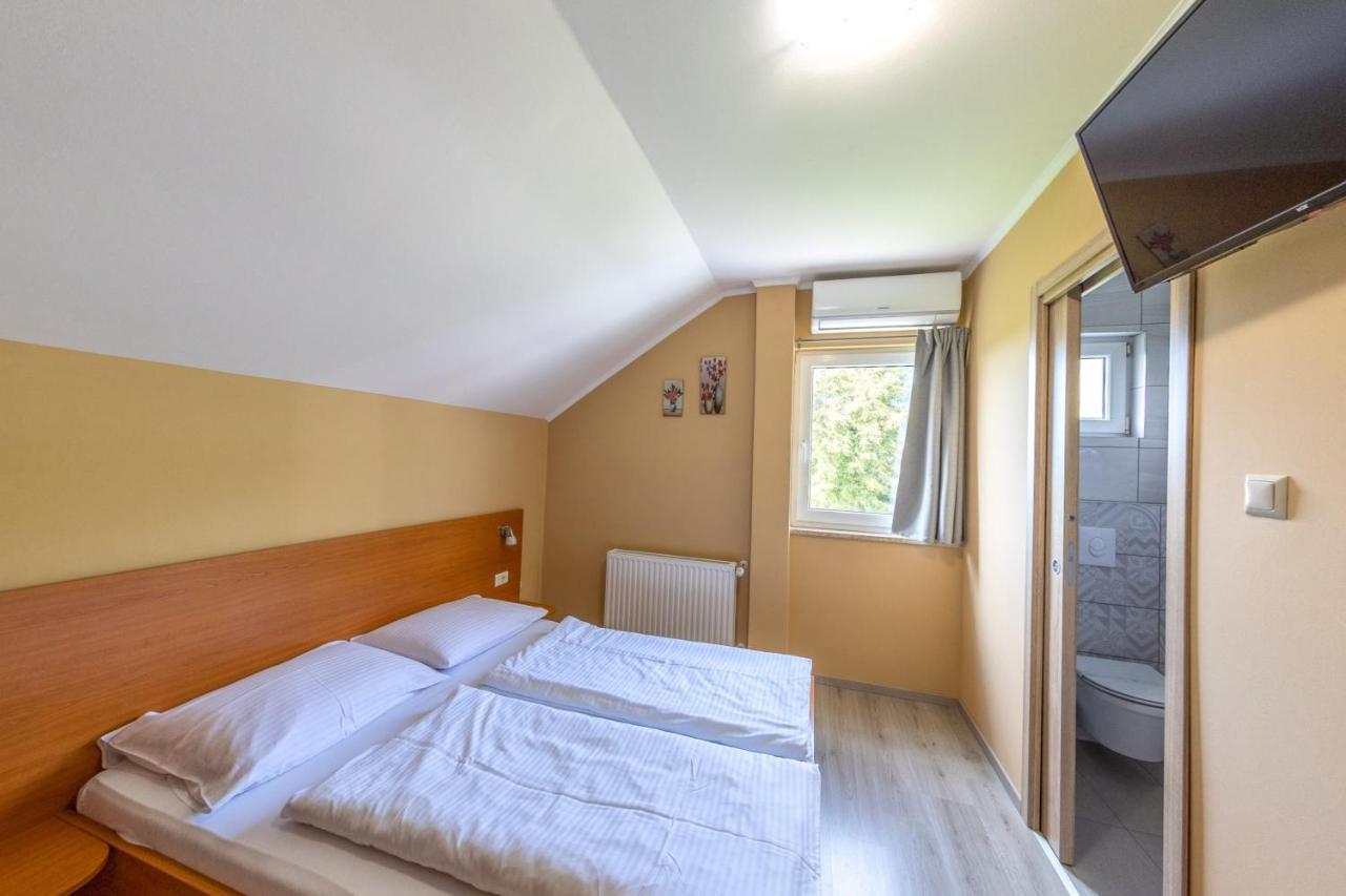 Guesthouse Rezekov Podrum Jastrebarsko Eksteriør bilde